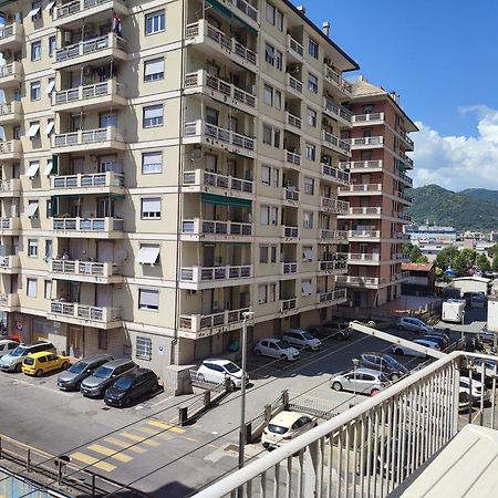Azzurro Adriatico In Genova Est Apartment Bagian luar foto