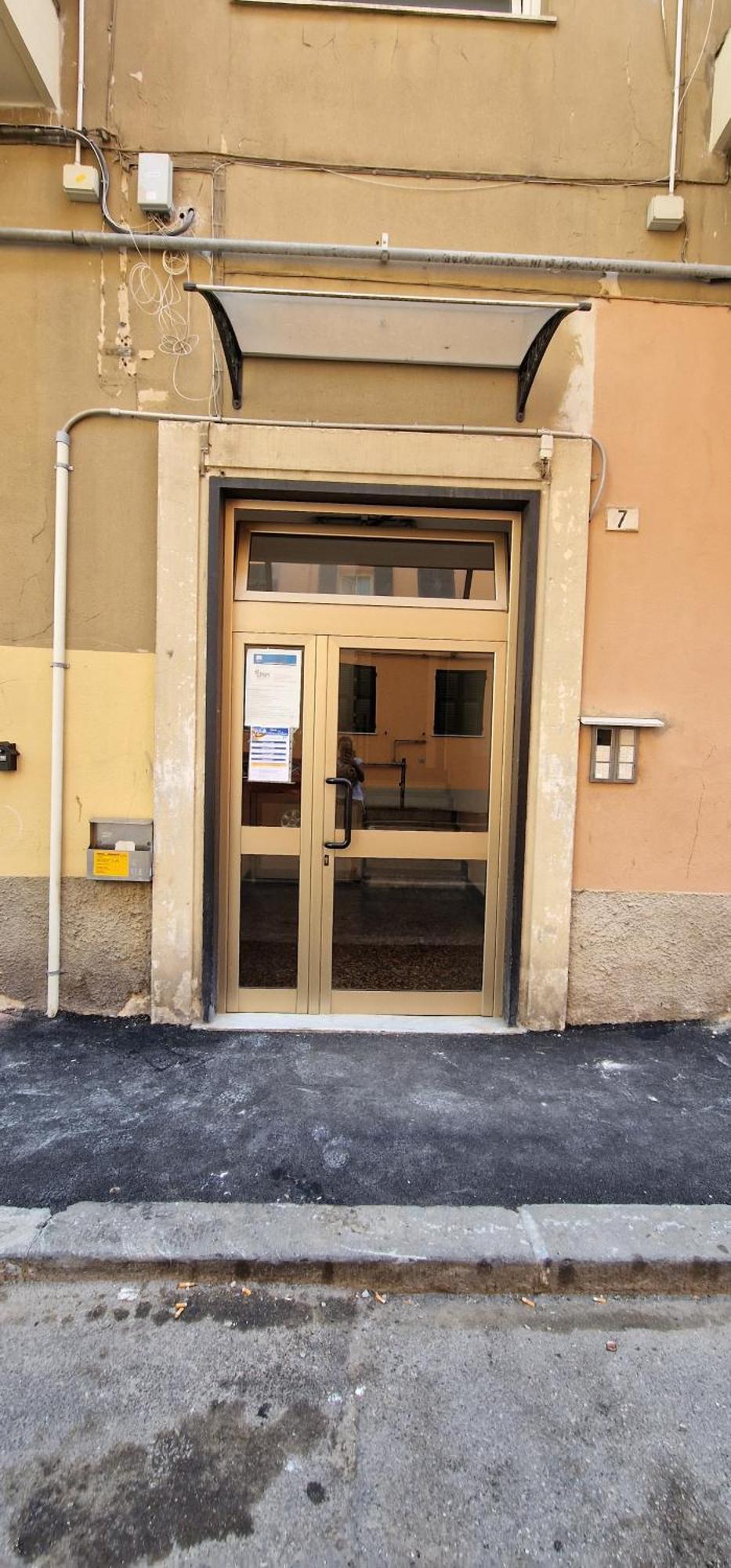 Azzurro Adriatico In Genova Est Apartment Bagian luar foto