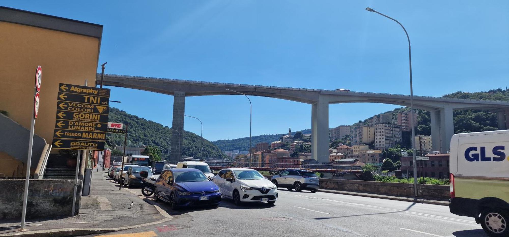 Azzurro Adriatico In Genova Est Apartment Bagian luar foto